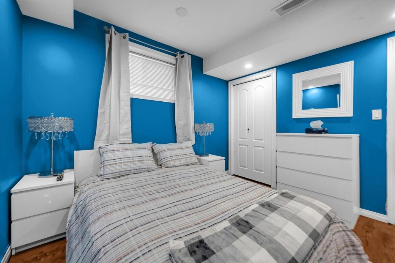52-3 Bed Suite On Lake Central Ac By Airport 卡加利 外观 照片
